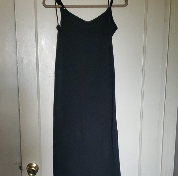 Freshman Black Knit Midi Dress - Picture 2 of 6